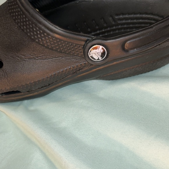 Unisex Crocs - Picture 2 of 6